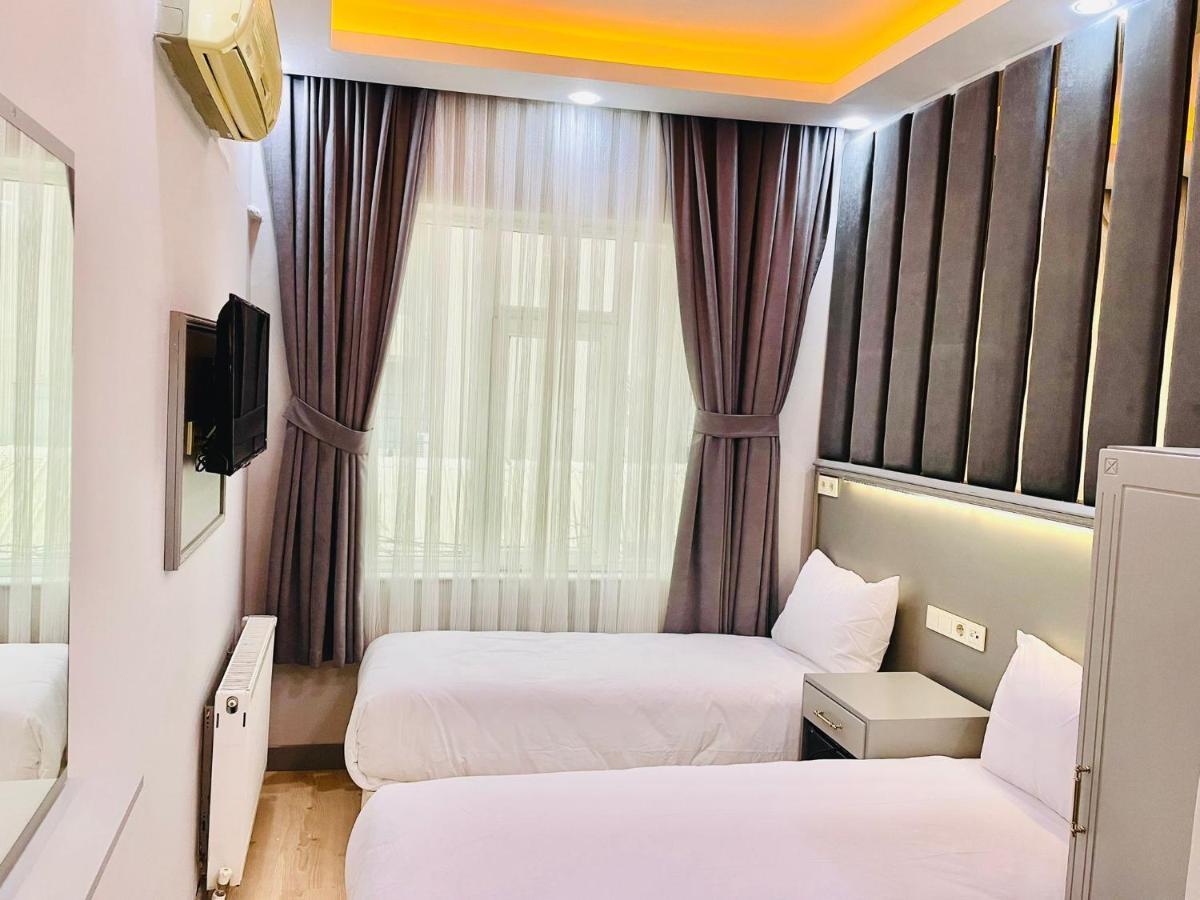 Crowned Plus Hotel อิสตันบูล ภายนอก รูปภาพ