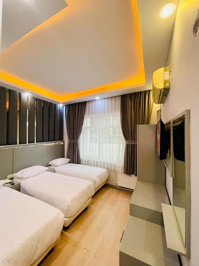Crowned Plus Hotel อิสตันบูล ภายนอก รูปภาพ