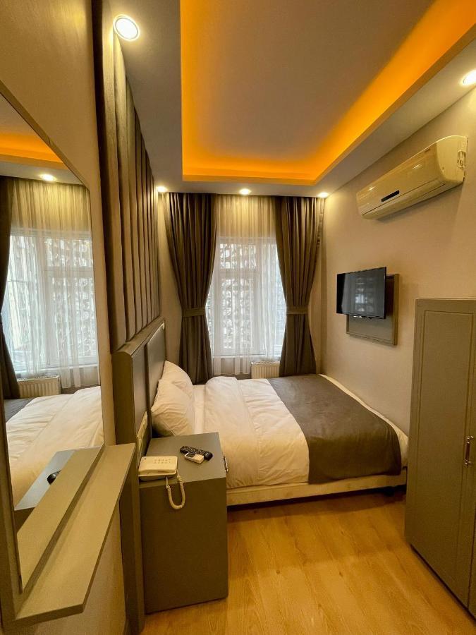 Crowned Plus Hotel อิสตันบูล ภายนอก รูปภาพ