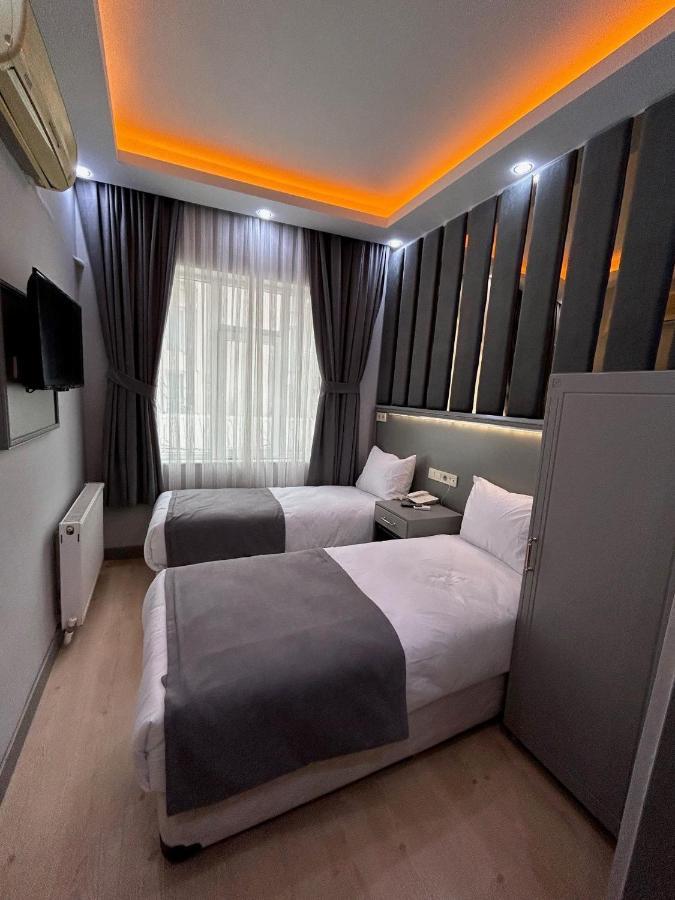 Crowned Plus Hotel อิสตันบูล ภายนอก รูปภาพ